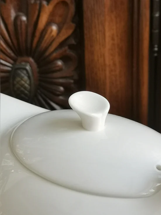 Wedgwood White Bone China  Teapot "Shape 225" - Picture 8 of 9